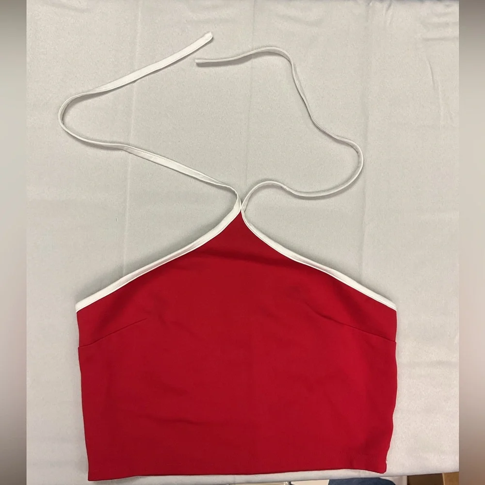 Superdown Sirena Contrast Halter Top - Picture 3 of 5